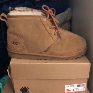 UGG BOOTS